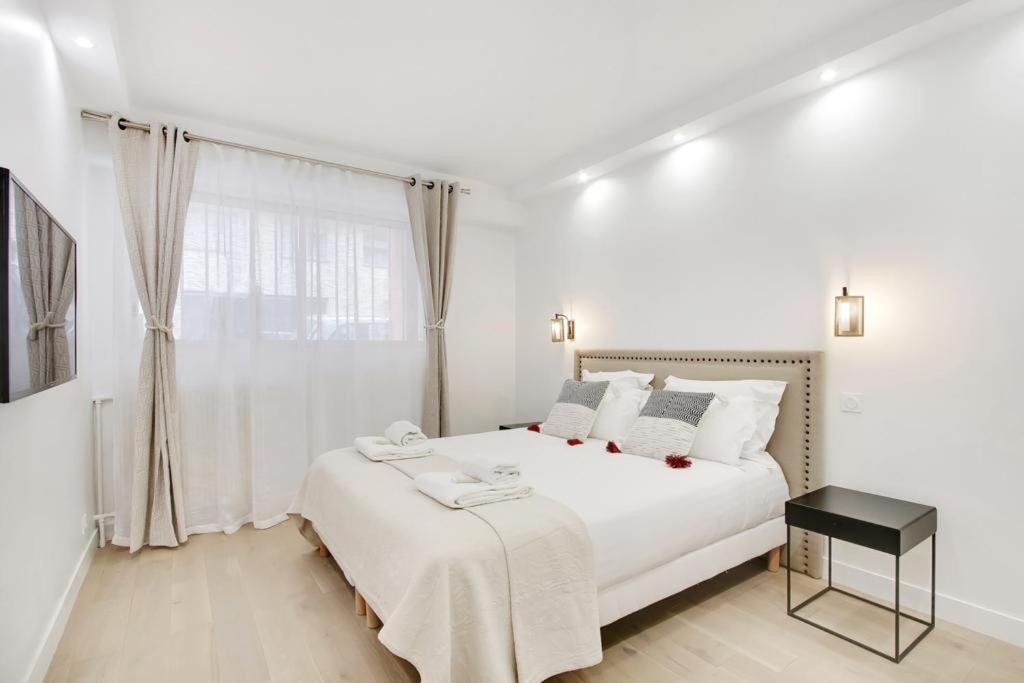 Trocadero/ Eiffel Tower - 3 Bedrooms- All New! Paris Exteriör bild