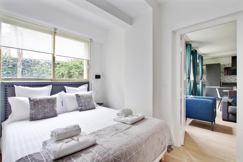 Trocadero/ Eiffel Tower - 3 Bedrooms- All New! Paris Exteriör bild