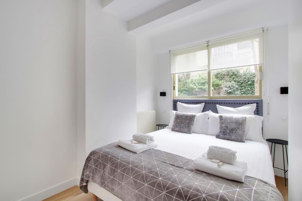 Trocadero/ Eiffel Tower - 3 Bedrooms- All New! Paris Exteriör bild